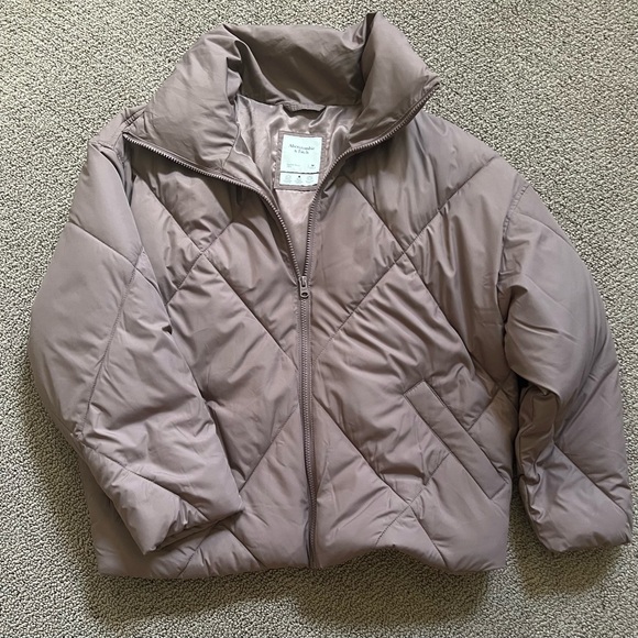 Abercrombie & Fitch Jackets & Blazers - Abercrombie & Fitch Mauve Jacket